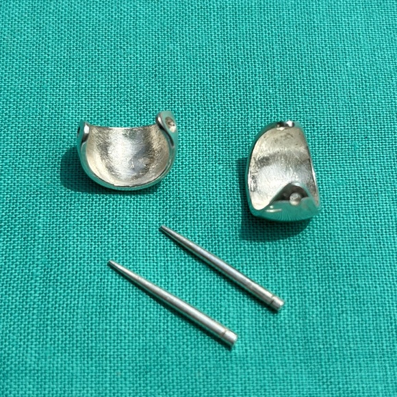 🩶 Solid Sterling Silver Spike and Cuff Earrings - Picture 4 of 5